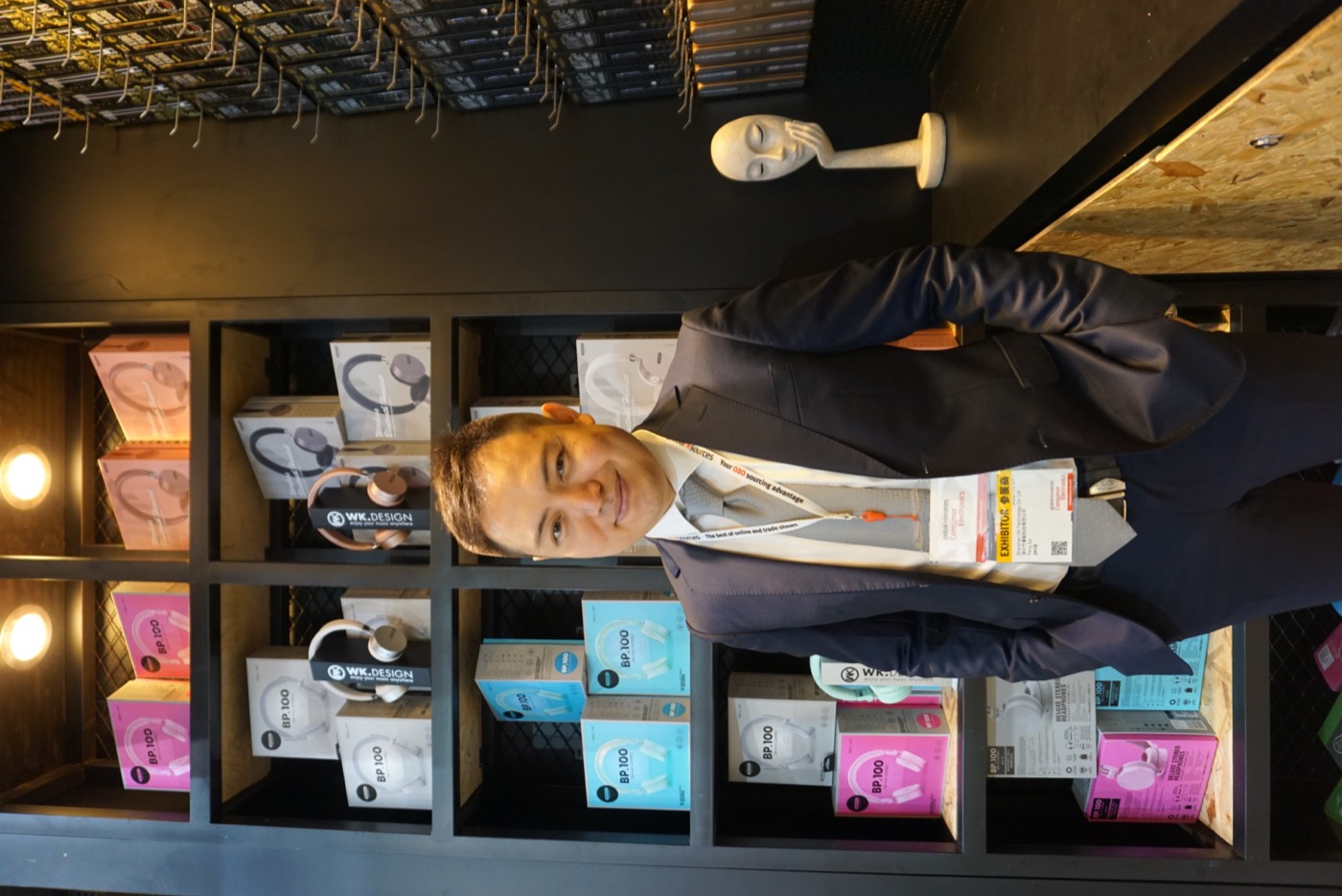 ZN Bai presenting audio products at Global Sources Consumer Electronics